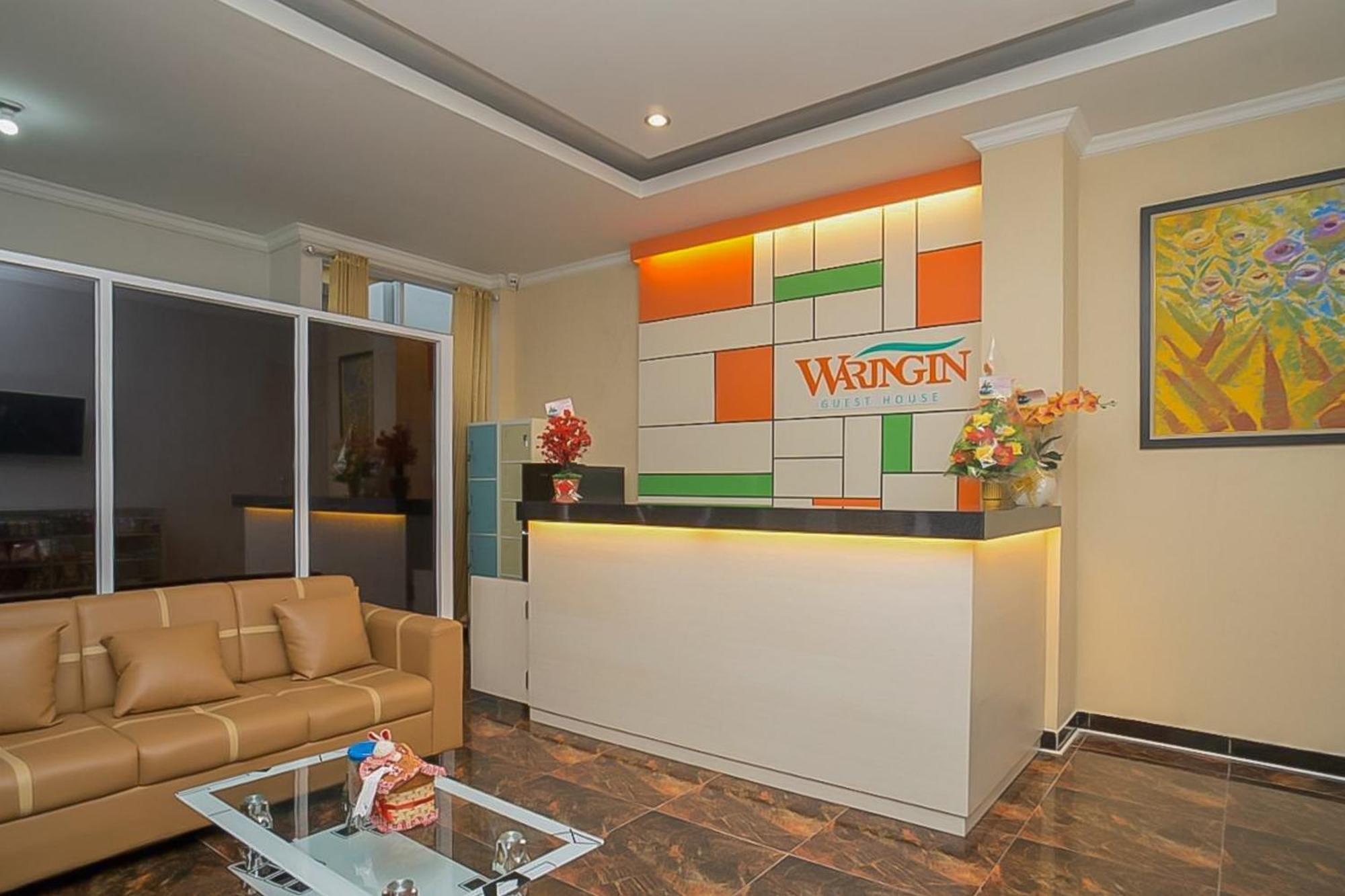 Waringin Guest House Tegal Mitra Reddoorz エクステリア 写真