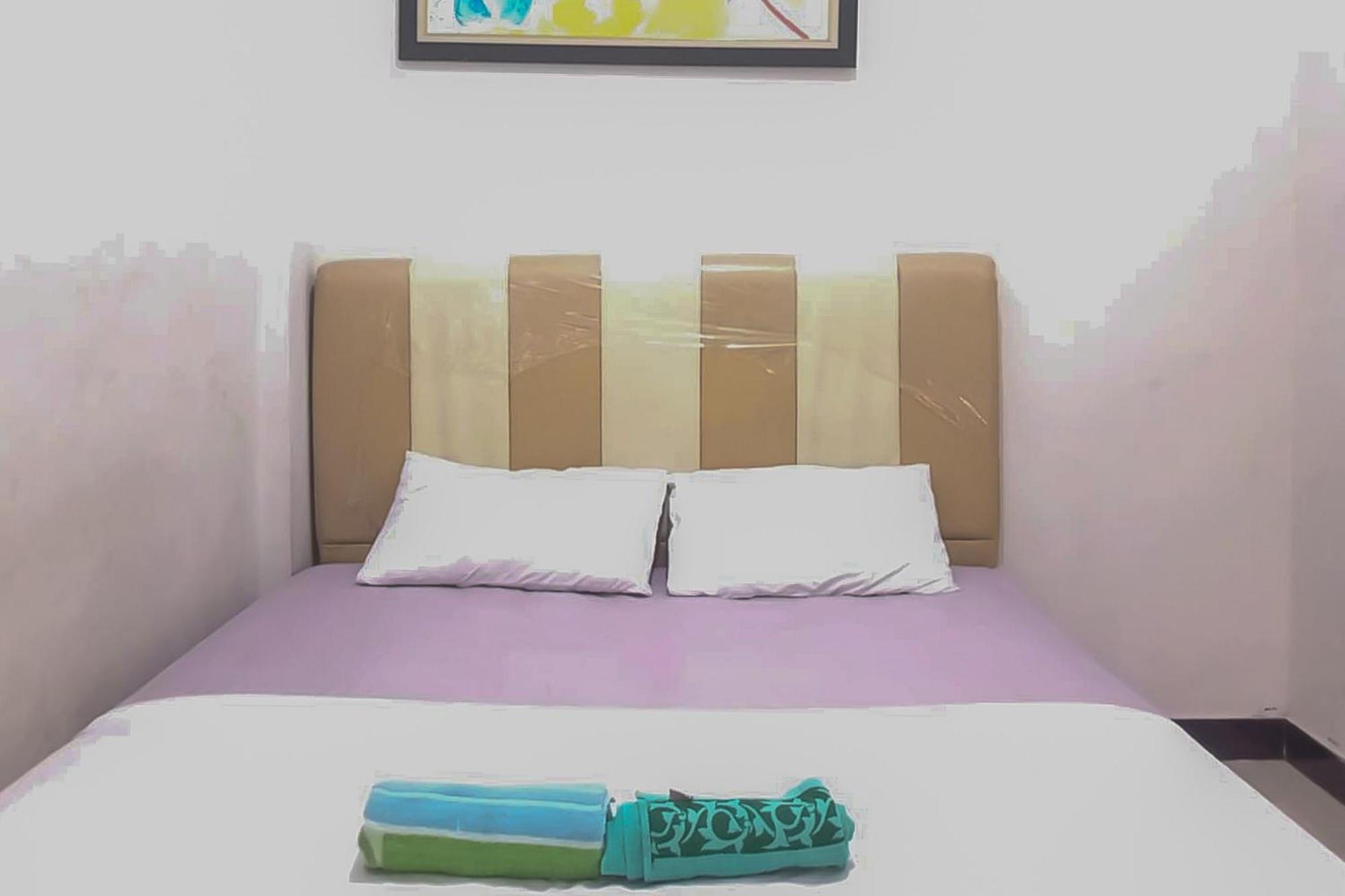 Waringin Guest House Tegal Mitra Reddoorz エクステリア 写真